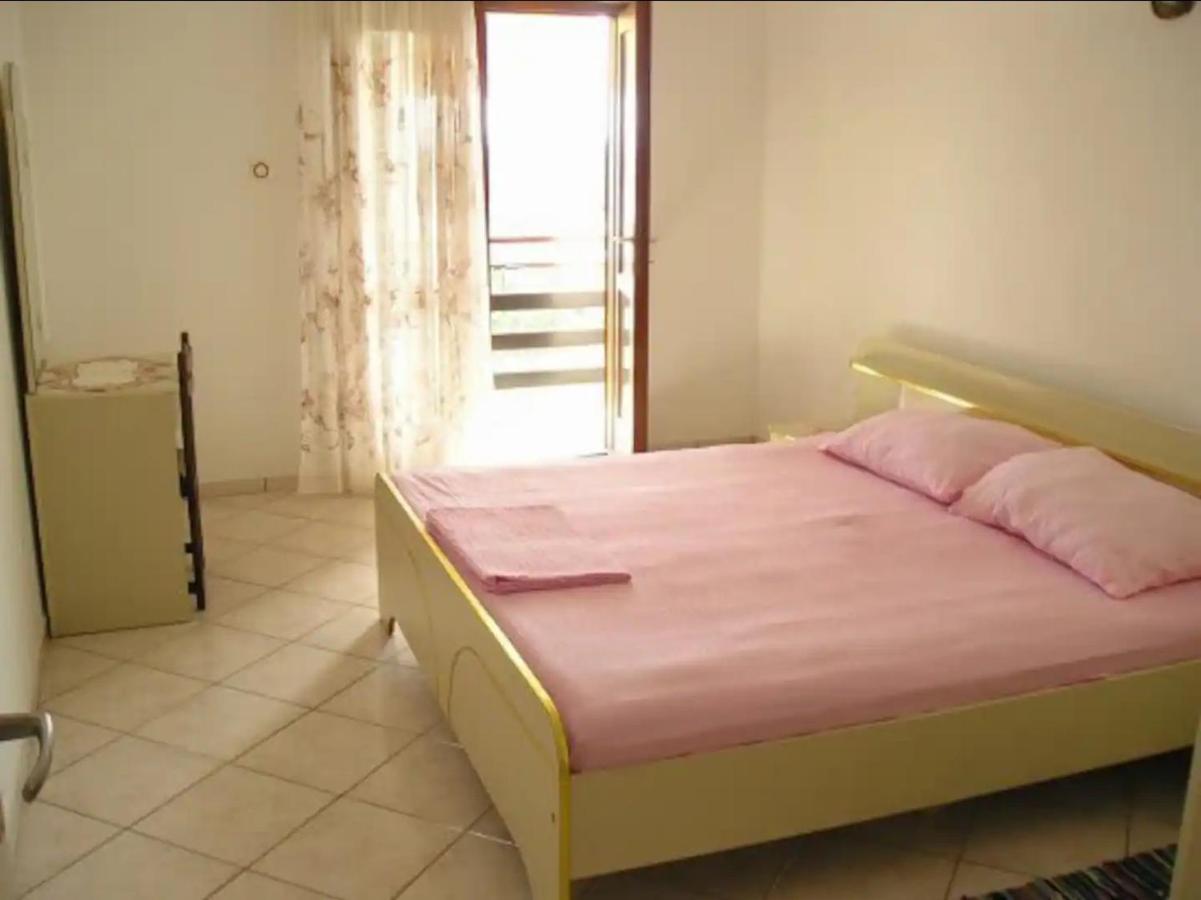 Apartments Davorka Simuni Ngoại thất bức ảnh