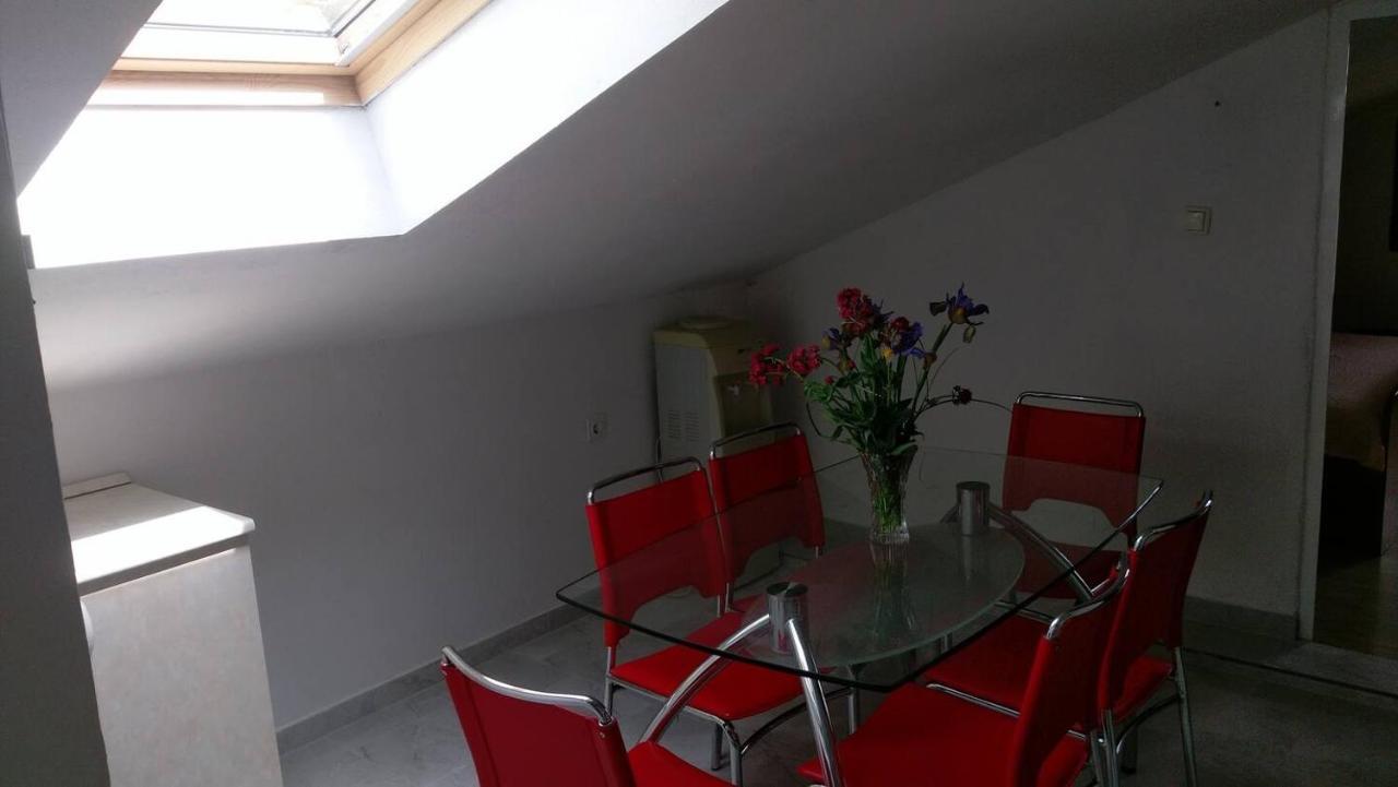 Apartments Davorka Simuni Ngoại thất bức ảnh