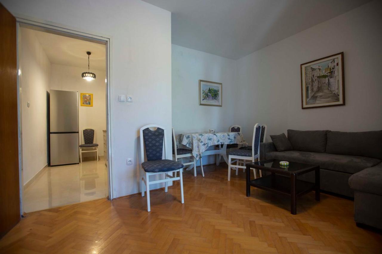 Apartments Davorka Simuni Ngoại thất bức ảnh